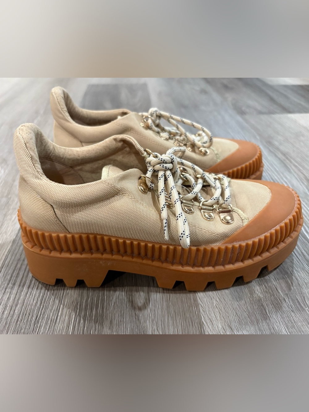 Silent D Platform Canvas Oxford Platform Beige Sneaker Shoes SZ 37 Chunky Tan
